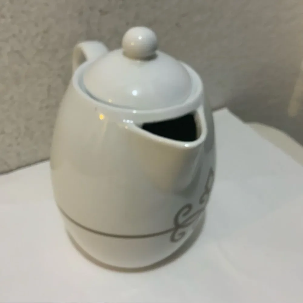 Starbucks 2015 30.4 Ounce Coffee/Teapot Carafe